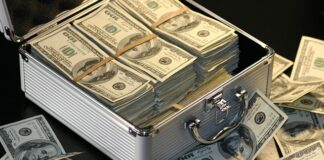 Ile zarabia technik sterylizacji medycznej w Niemczech?